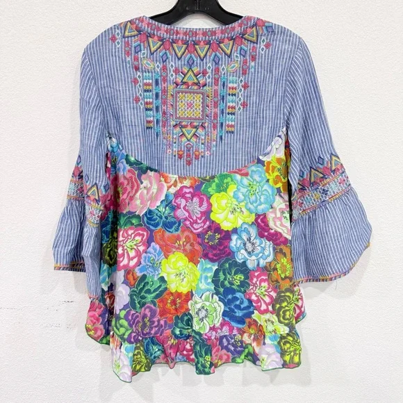 John Mark Striped Embroidered Floral Blouse Women’s Size Small - Picture 3 of 4